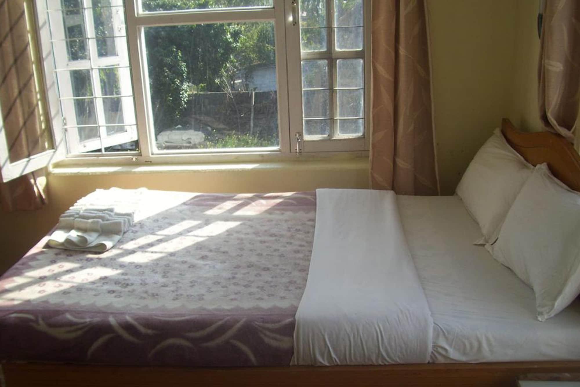 Hotel The Billabong Garden โพคารา ภายนอก รูปภาพ