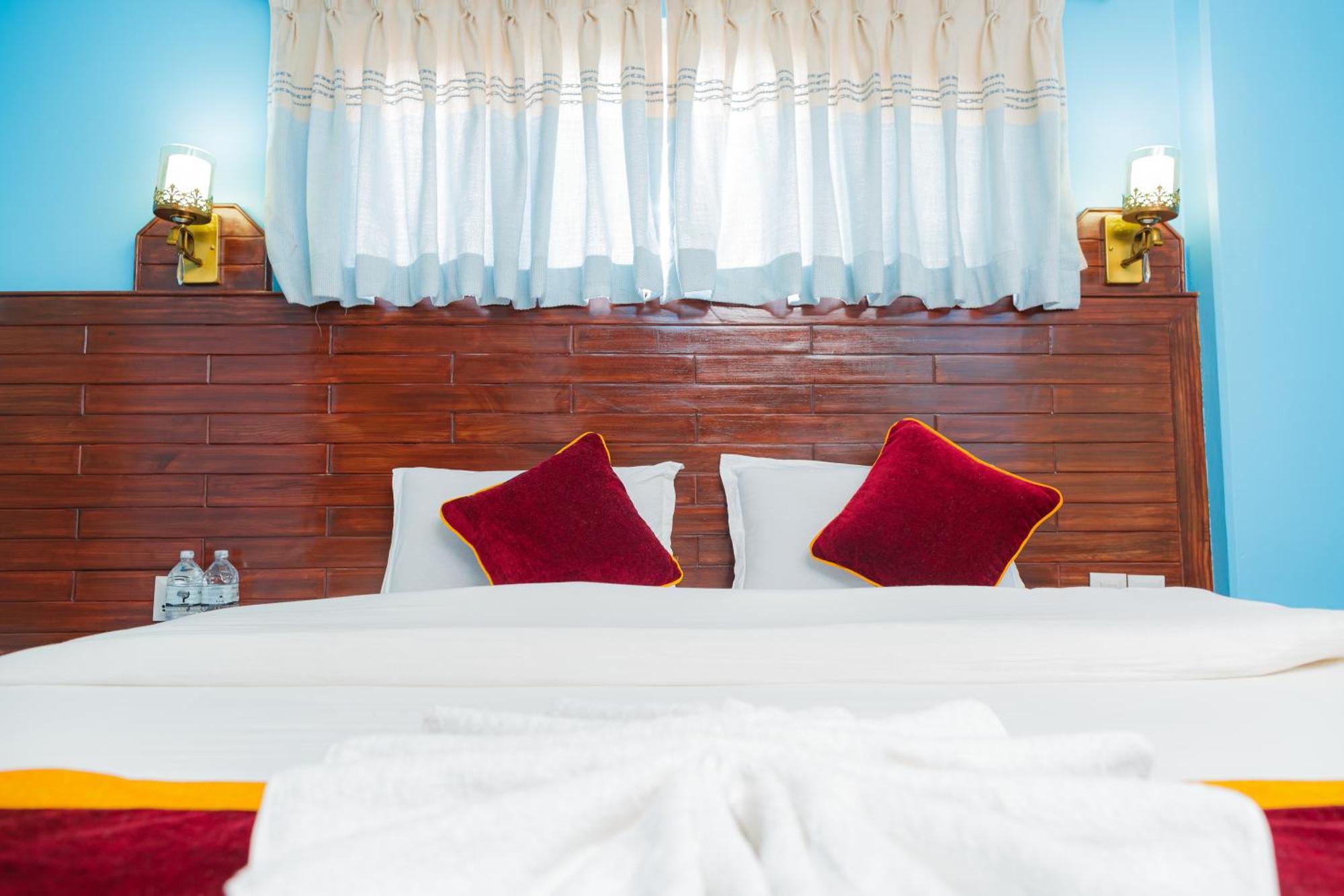 Hotel The Billabong Garden โพคารา ภายนอก รูปภาพ