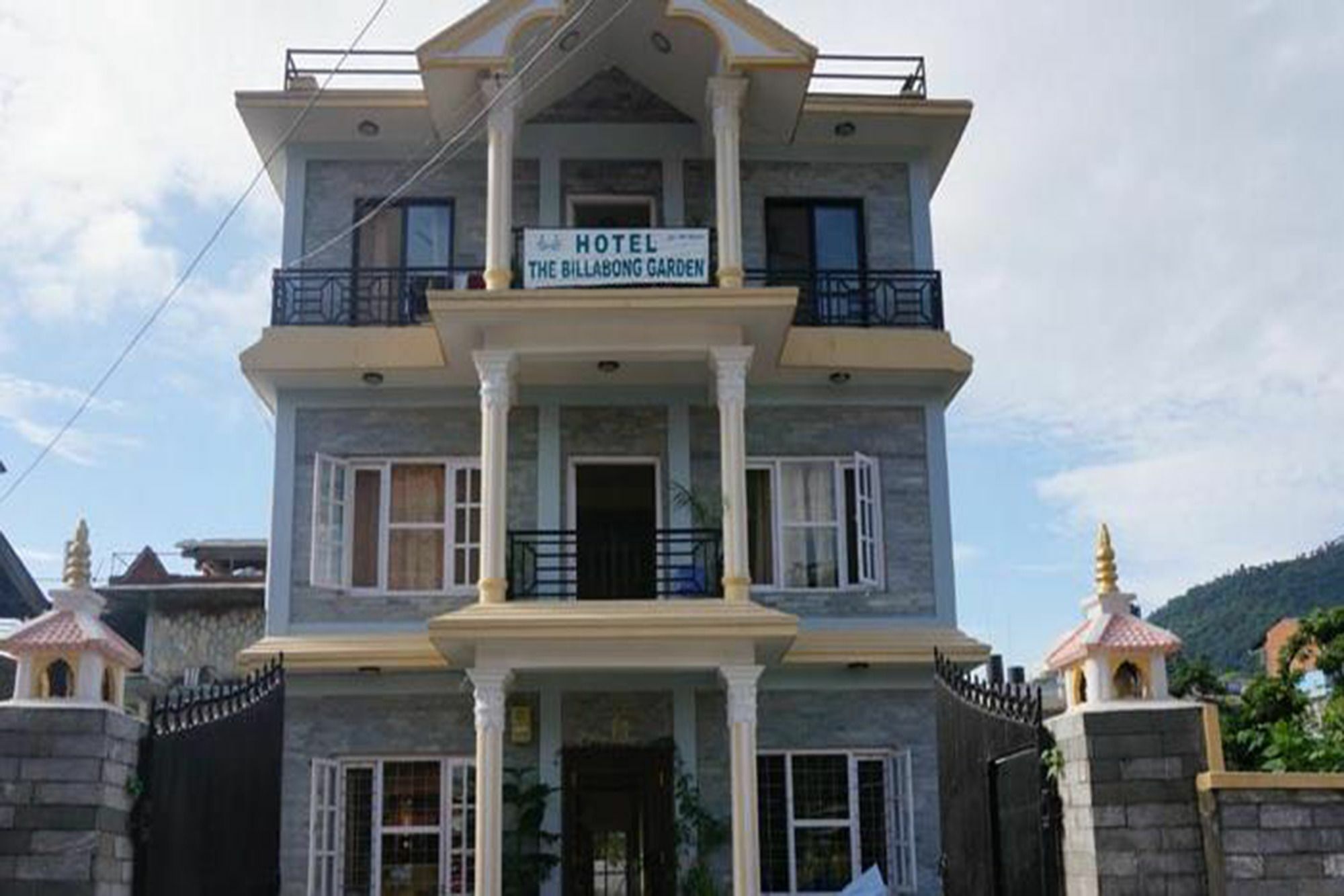 Hotel The Billabong Garden โพคารา ภายนอก รูปภาพ